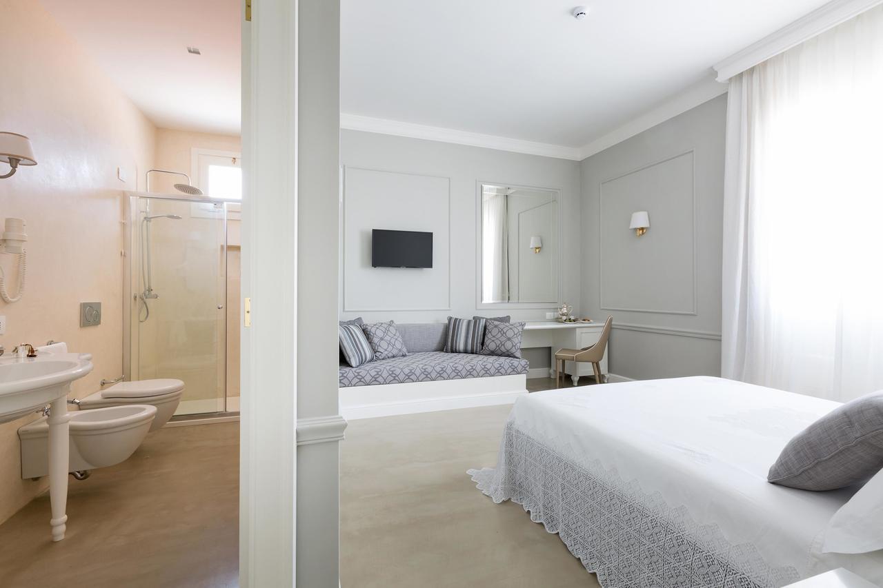 Palazzo Fasti Bed & Breakfast Казарано Екстериор снимка