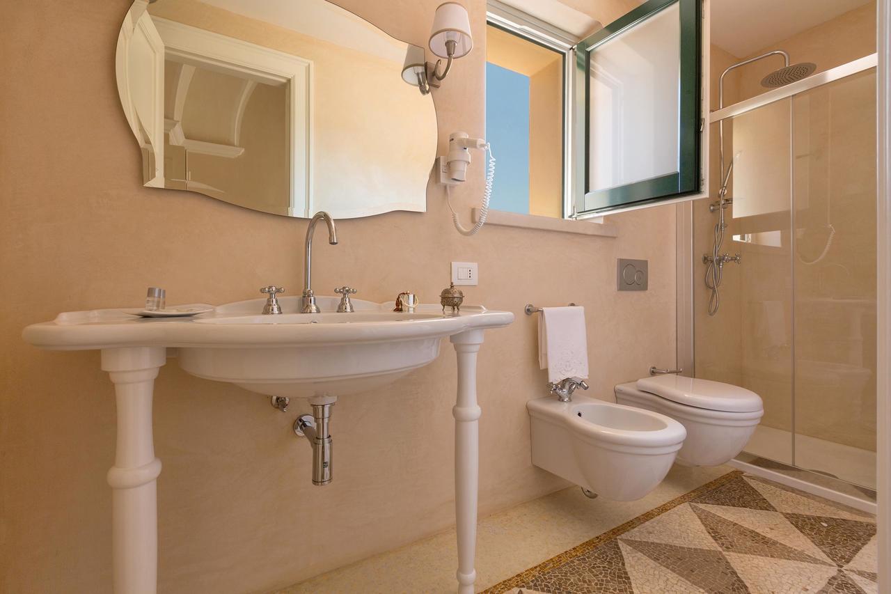 Palazzo Fasti Bed & Breakfast Казарано Екстериор снимка
