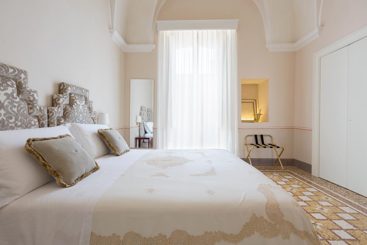 Palazzo Fasti Bed & Breakfast Казарано Екстериор снимка